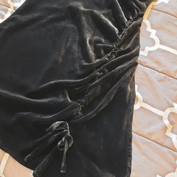 Viva Velvet Mini Black Dress 🍋 FOR LOVE & LEMONS - Picture 6 of 14